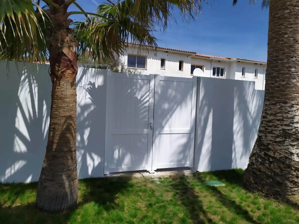 Torreguadiaro Villa - 2 Mins Walk From The Bars And Restaurants San Roque  Espagne