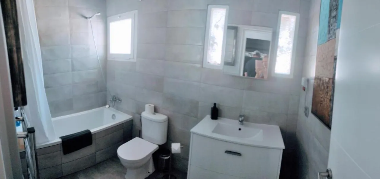 Torreguadiaro Villa - 2 Mins Walk From The Bars And Restaurants San Roque