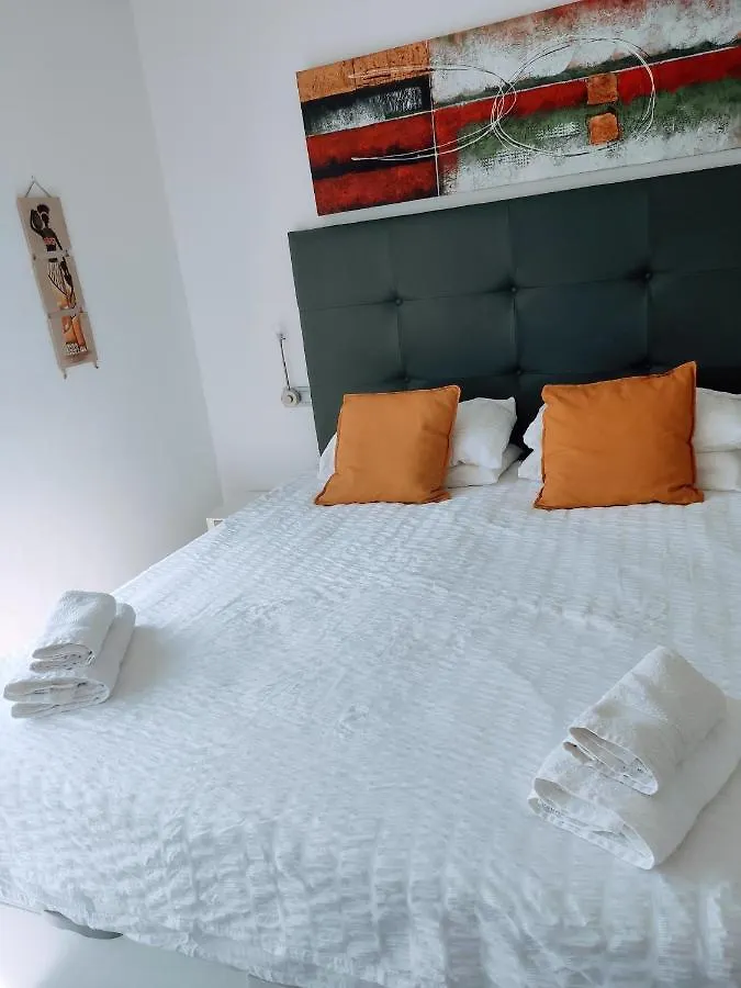 Torreguadiaro Villa - 2 Mins Walk From The Bars And Restaurants San Roque  Spain