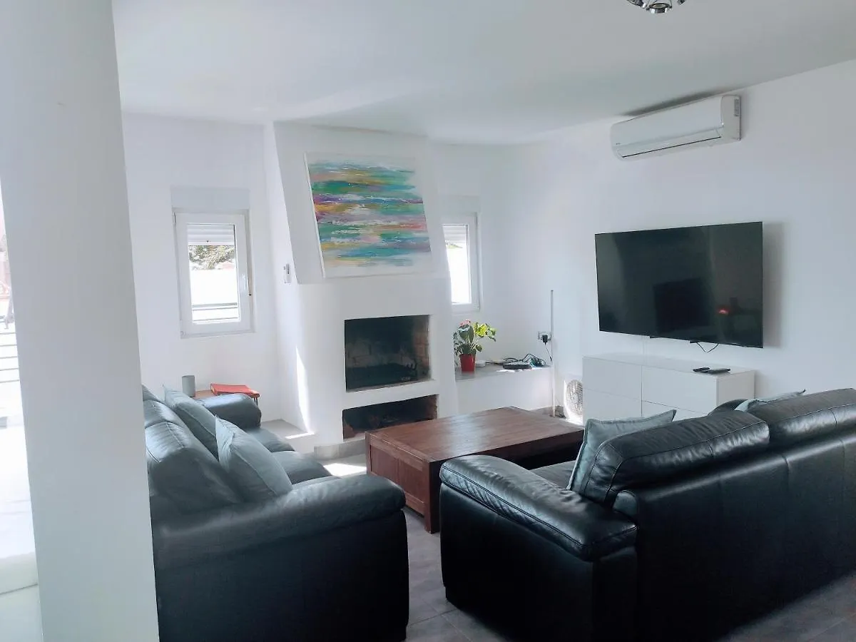 Torreguadiaro Villa - 2 Mins Walk From The Bars And Restaurants San Roque