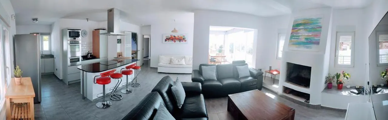 Torreguadiaro Villa - 2 Mins Walk From The Bars And Restaurants San Roque