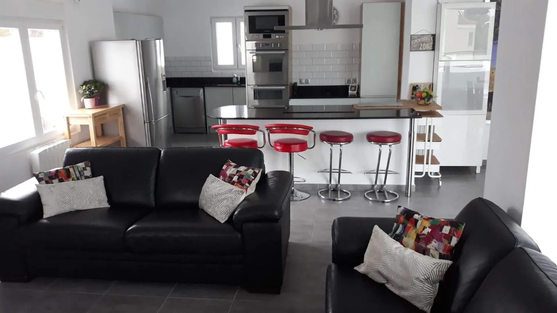 Torreguadiaro Villa - 2 Mins Walk From The Bars And Restaurants San Roque